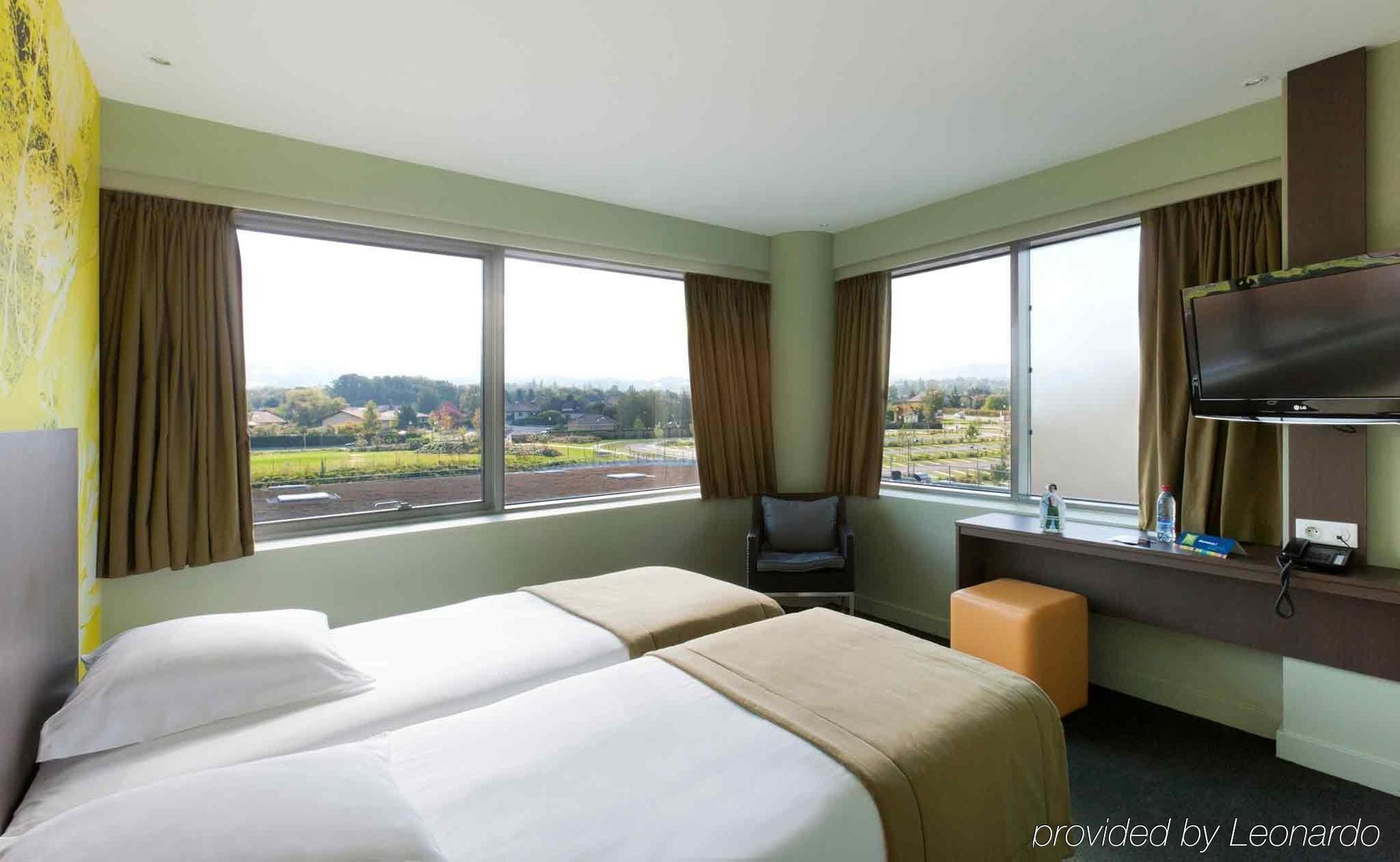 נדאנס Ibis Styles Saint Julien En Genevois Vitam חדר תמונה