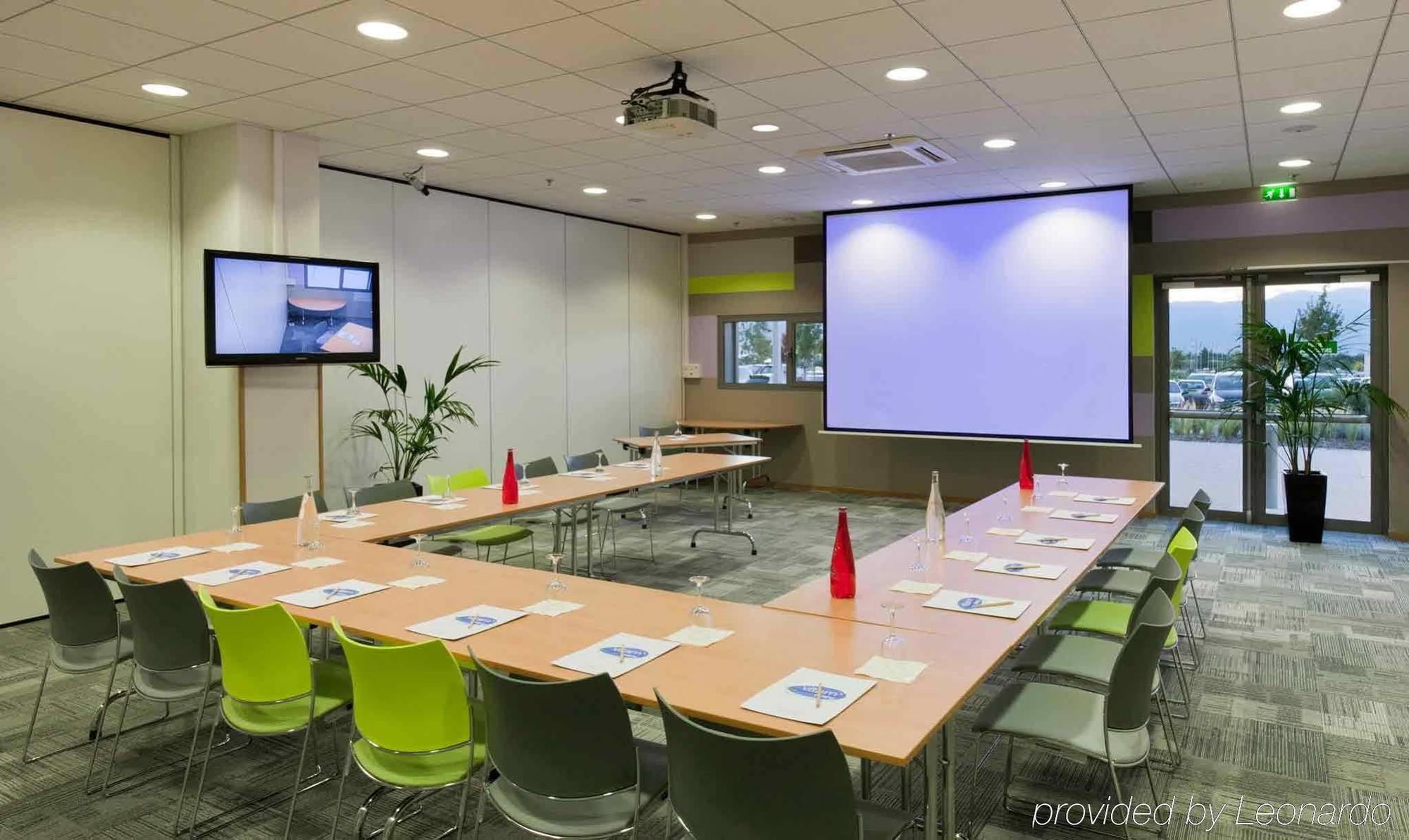 נדאנס Ibis Styles Saint Julien En Genevois Vitam עסק תמונה